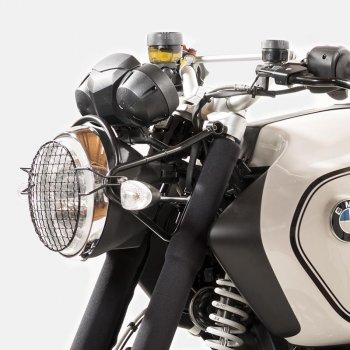 Tubo de protección delantero del faro