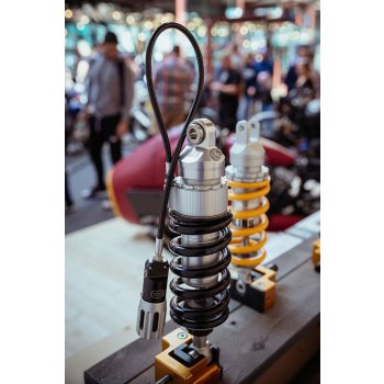 Amortiguador trasero Ohlins BLACKLINE Kawasaki S46DR1 Z900RS (2017-2020)