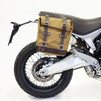 Bolso lateral de lona + Ducati Scrambler 1100 cuadro