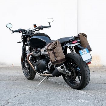 Bolso lateral dividido de cuero + Triumph Speed Twin DX marco