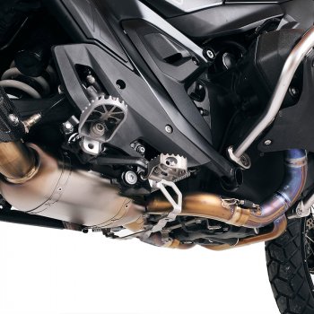 Colectores de escape Akrapovic de titanio BMW R1300GS y ADV