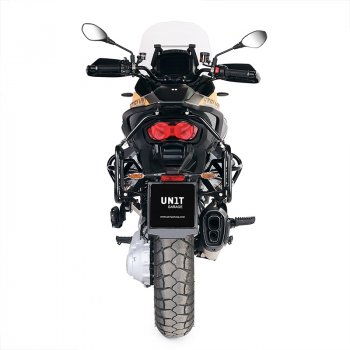 Par de alforjas laterales Cult en piel Crust 40L - 50L + Placa de aluminio + Marcos de alforjas de aluminio Moto Guzzi Stelvio (2024 en adelante)