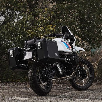 Par de bolsas Atlas en Aluminio 47L + 41L con bastidores nineT