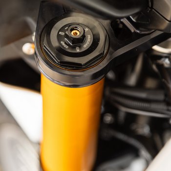 Horquilla Öhlins de 48 mm + Placas BMW R12 G/S