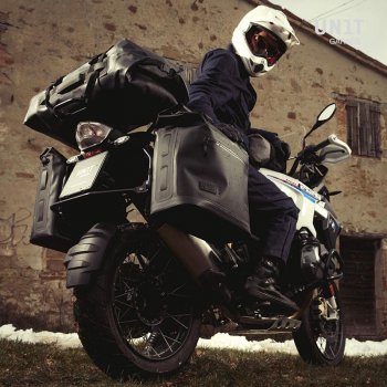 Bolsa de deporte Khali 44L en TPU