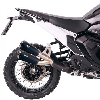 BMW R1300GS ADV Escape doble estilo GP en titanio