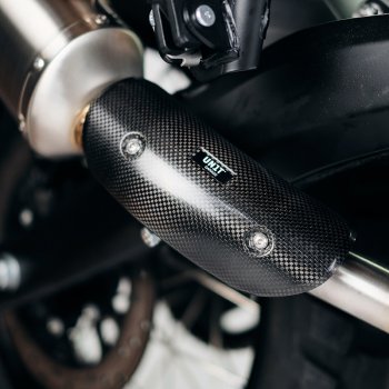 Escape de acero inoxidable negro Royal Enfield Himalayan 450 (2024 en adelante)