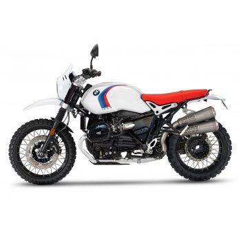 Kit guardabarros trasero con matrícula