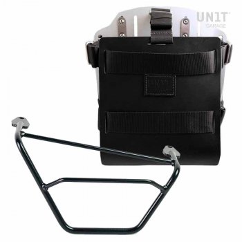 Portabolsas de aluminio con frontal de cuero regulable, enganche rápido y marco derecho