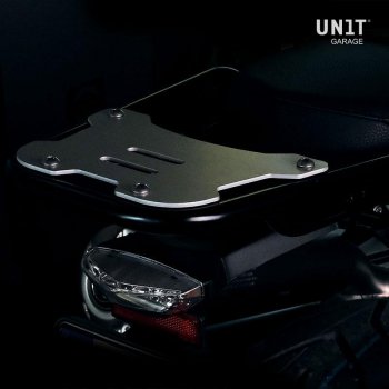 Portaequipajes NineT con asas de pasajeros para fijar la placa de la maleta superior