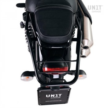 Portaequipajes trasero con agarraderas para pasajeros