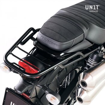 Portaequipajes trasero con agarraderas para pasajeros