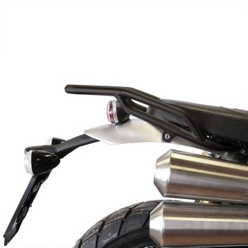 Portaequipajes trasero negro con asideros para el pasajero Triumph Scrambler 1200 X y XE.