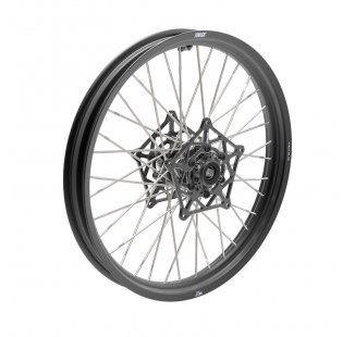 Llantas delanteras BMW de 21 pulgadas con radios negros