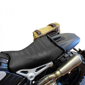 Sillín NineT monoplaza en cuero