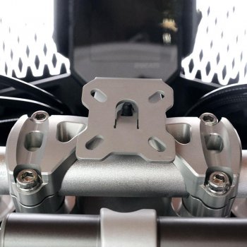 Soporte para GPS Ducati DesertX