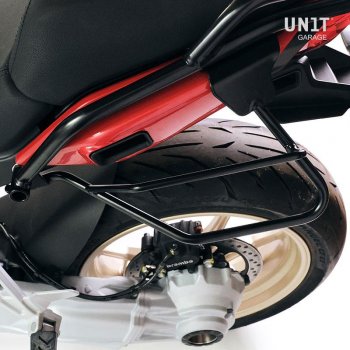 Moto Guzzi V100 Mandello cuadro izquierdo