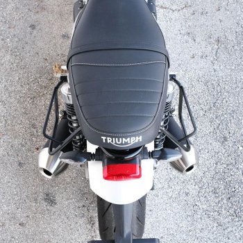 Triumph Speed Twin marco izquierdo